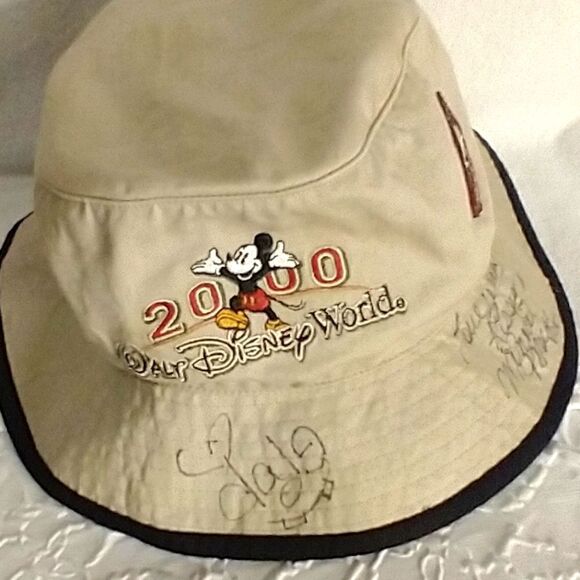 2000 Disneyworld Bucket Hat - Picture 1 of 11